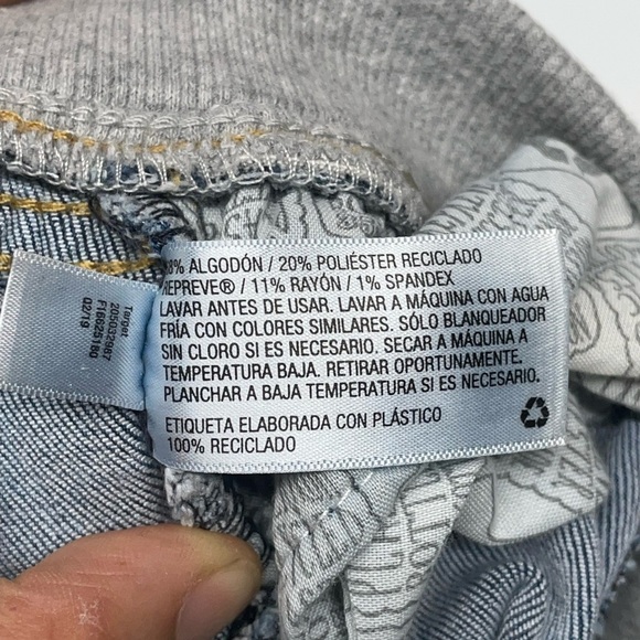 Cat & Jack Blue and Circo Tan Jeans elastic waistband Size: 5T - Picture 9 of 11